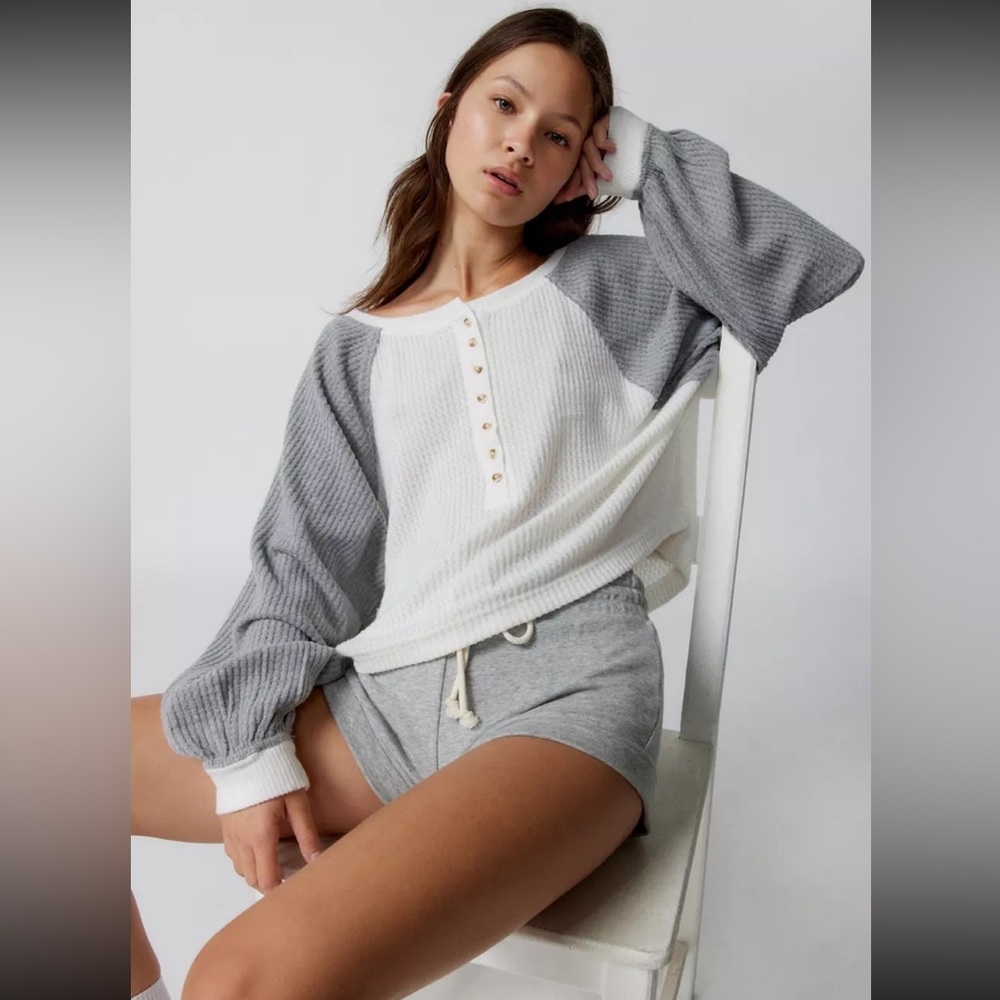UO Out From Under Erin Slouchy Henley Top NWT Medium